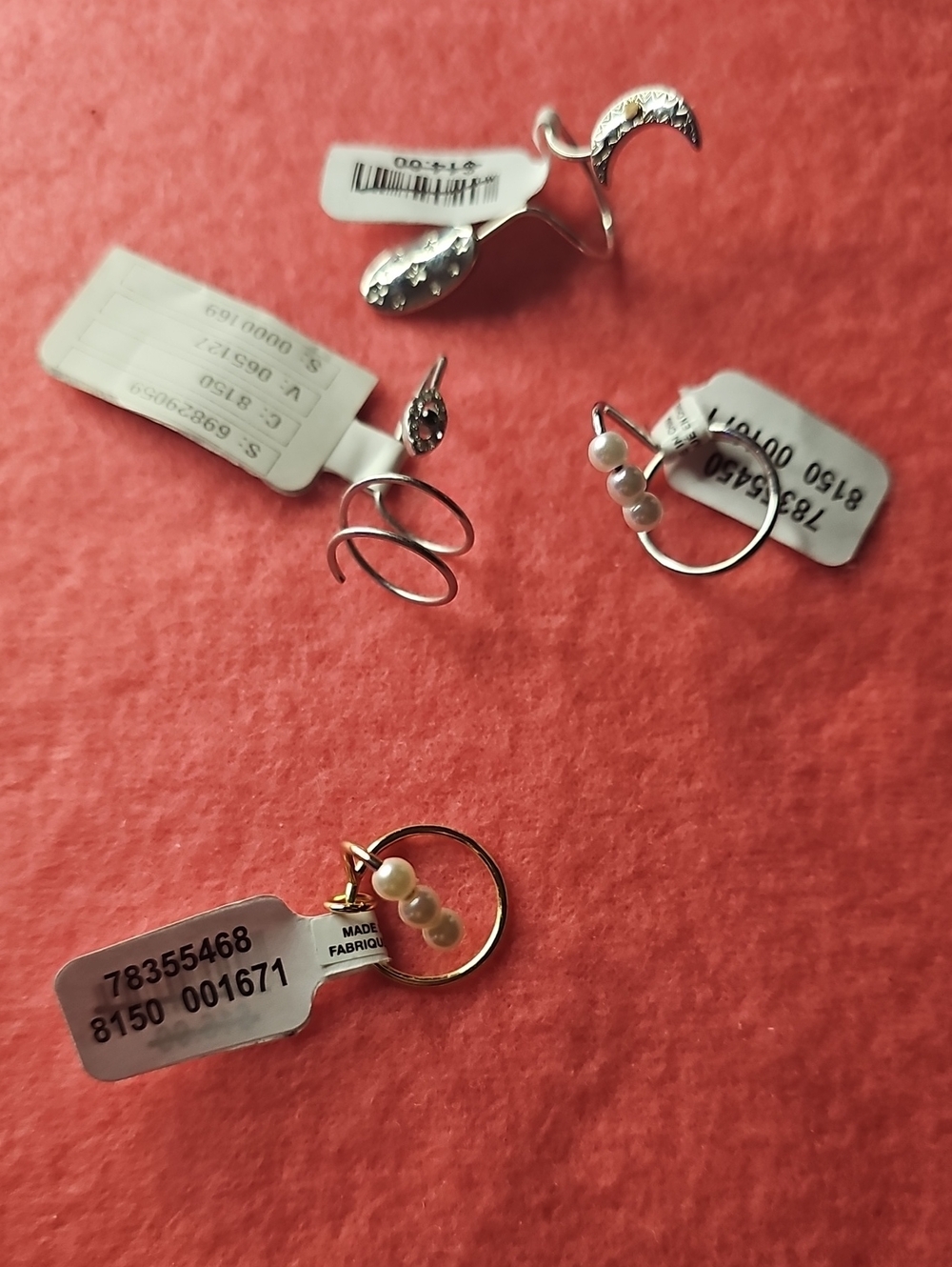 NWT FREE PEOPLE ADJUSTABLE FINGRR RINGS ( 4)